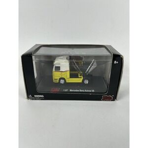 Malibu‎ International Mercedes Benz Actros V8 1/87
